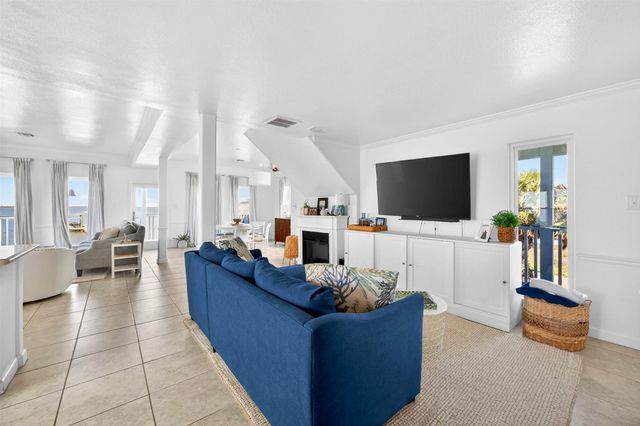 11818 Sportsman Road, Galveston, TX 77554