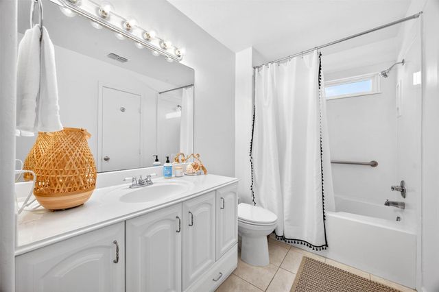 11818 Sportsman Road, Galveston, TX 77554