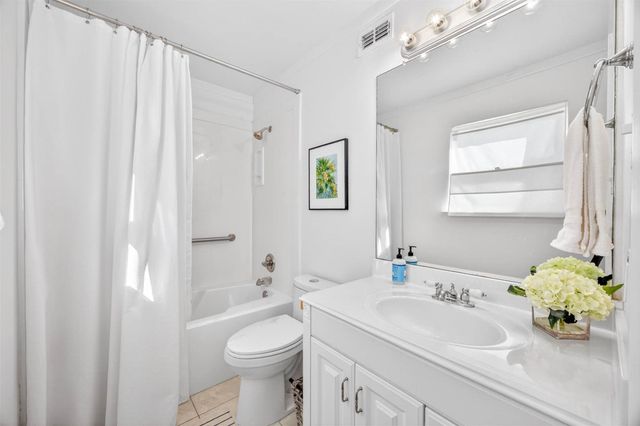 11818 Sportsman Road, Galveston, TX 77554