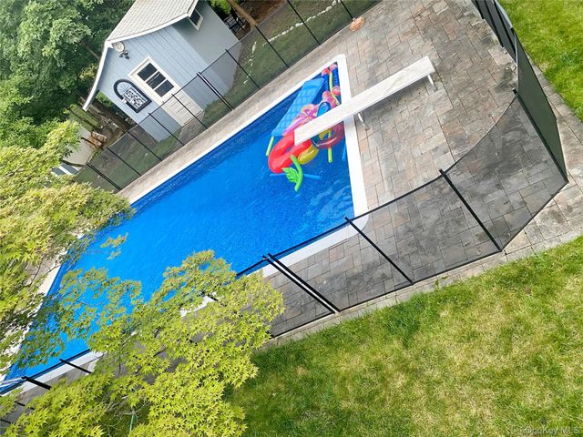 70 Susan Drive, New City, NY 10956