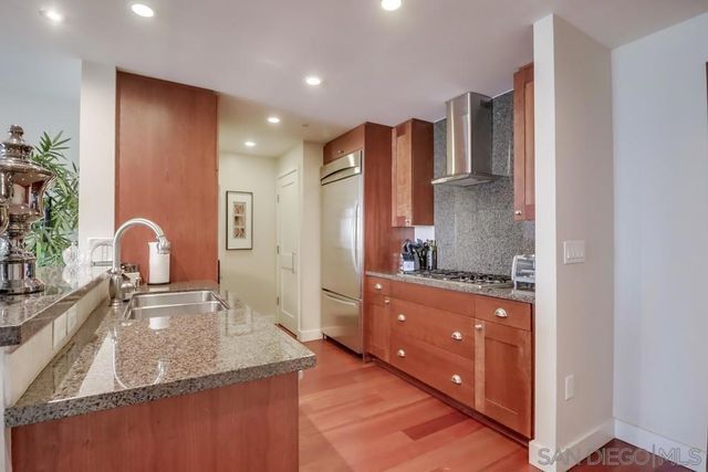 700 W E 1202, San Diego, CA 92101