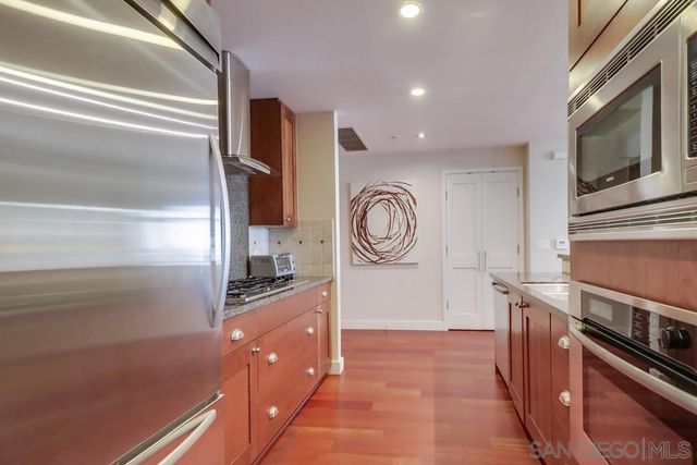 700 W E 1202, San Diego, CA 92101