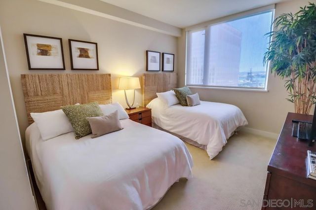 700 W E 1202, San Diego, CA 92101