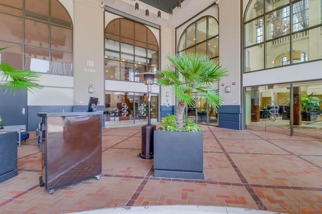 700 W E 1202, San Diego, CA 92101