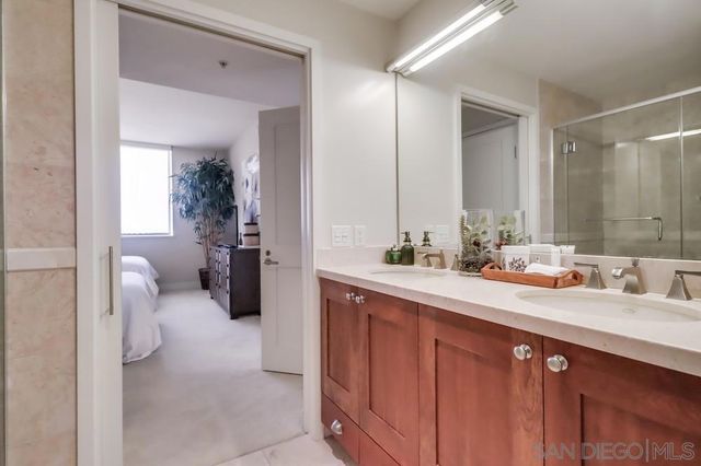 700 W E 1202, San Diego, CA 92101