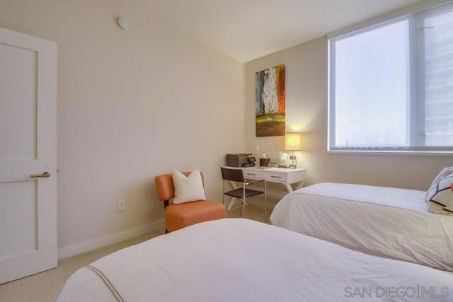 700 W E 1202, San Diego, CA 92101