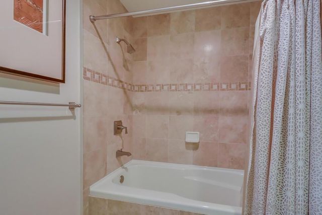 700 W E 1202, San Diego, CA 92101