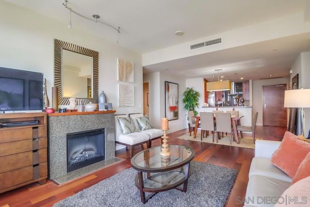 700 W E 1202, San Diego, CA 92101