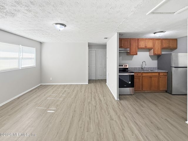 4448 MELVIN Circle E, Jacksonville, FL 32210