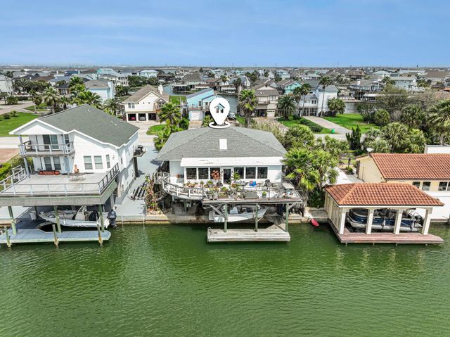 1435 Tiki Drive, Tiki Island, TX 77554