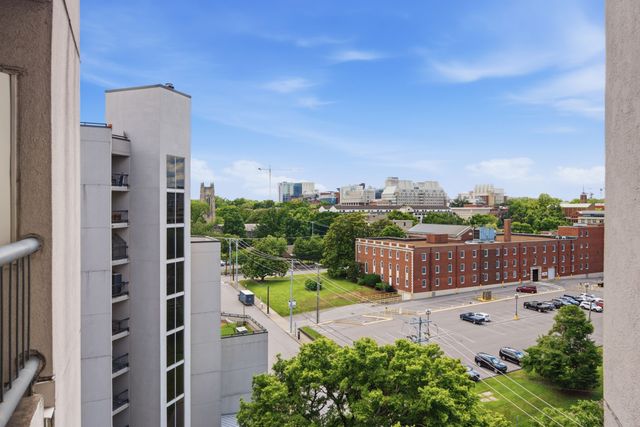 900 19th Ave S Apt 1001, Nashville, TN 37212