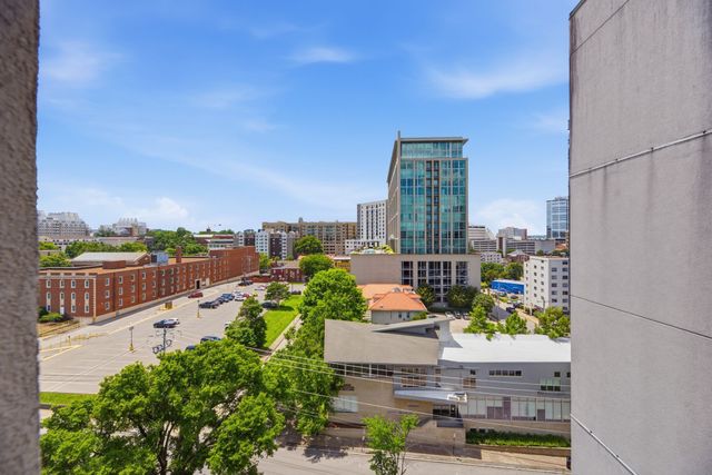 900 19th Ave S Apt 1001, Nashville, TN 37212