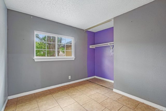 10055 Amber Field, San Antonio, TX 78245