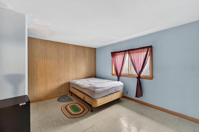 325 N 71st STREET, Wauwatosa, WI 53213