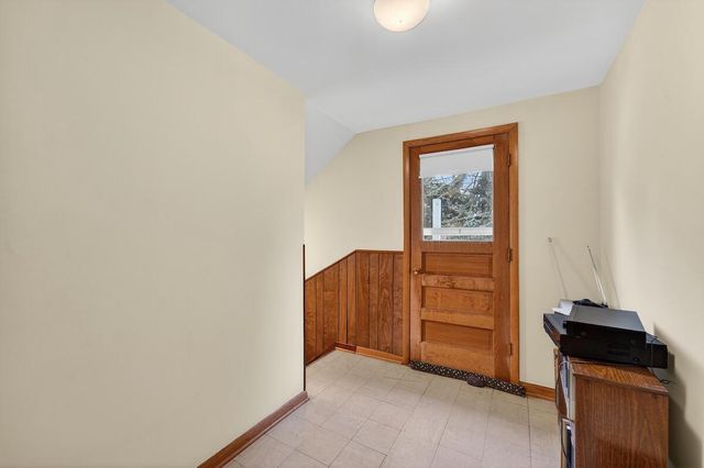 325 N 71st STREET, Wauwatosa, WI 53213