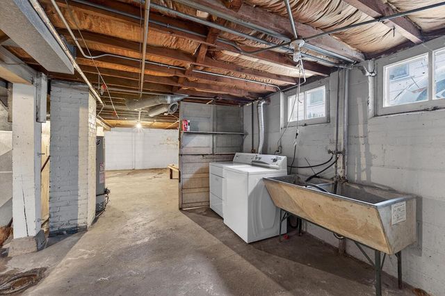 325 N 71st STREET, Wauwatosa, WI 53213