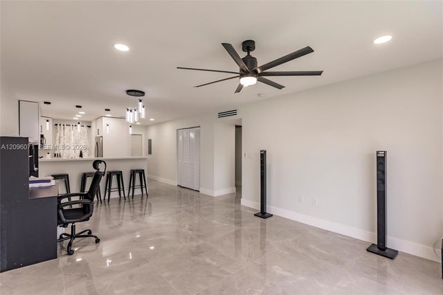 807 W Oakland Park Boulevard H12, Oakland Park, FL 33311