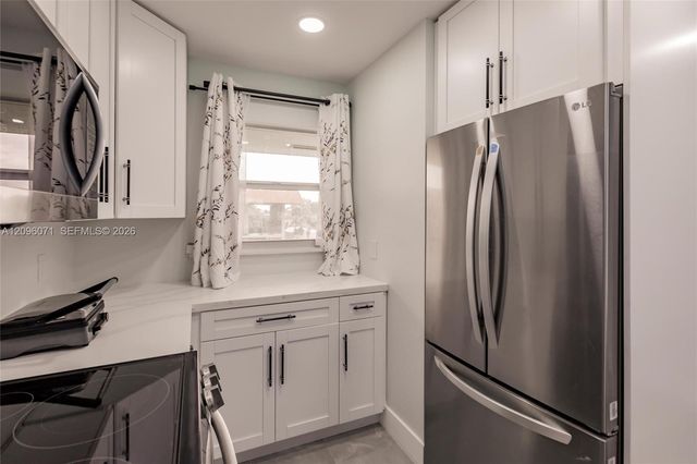 807 W Oakland Park Boulevard H12, Oakland Park, FL 33311