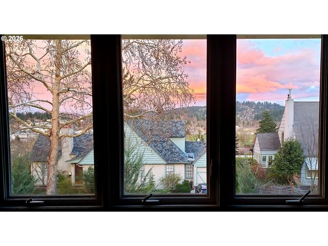 60 W 22ND Ave, Eugene, OR 97405