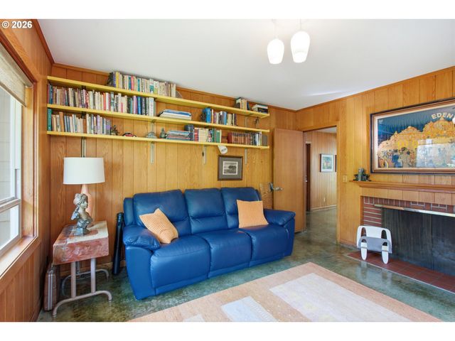 60 W 22ND Ave, Eugene, OR 97405