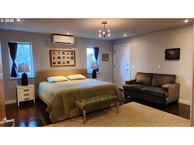 60 W 22ND Ave, Eugene, OR 97405