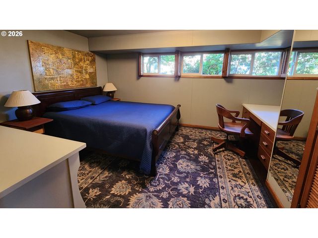 60 W 22ND Ave, Eugene, OR 97405