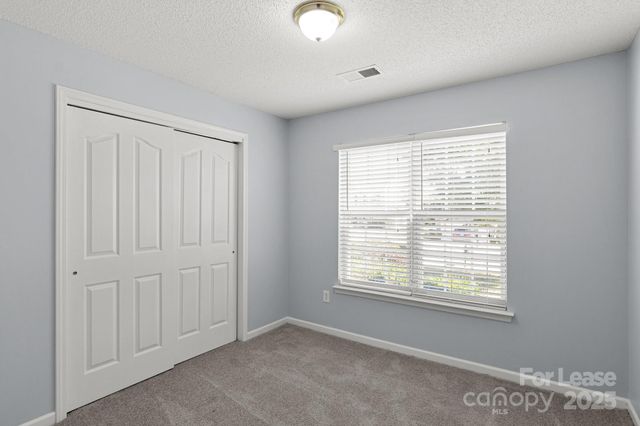 6828 Ayrshire Glen Place, Charlotte, NC 28273