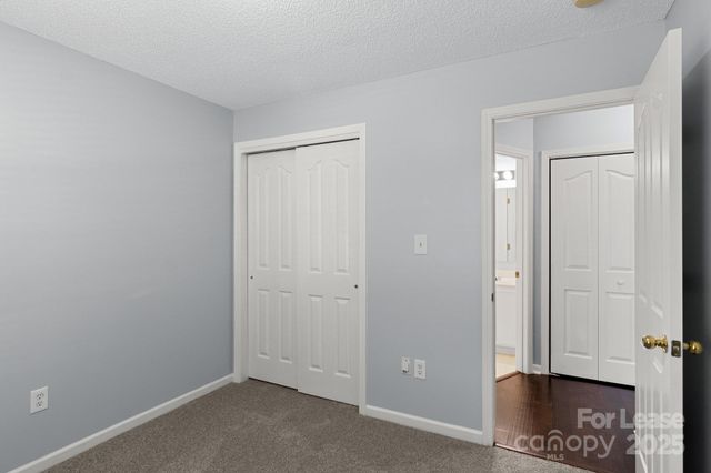 6828 Ayrshire Glen Place, Charlotte, NC 28273