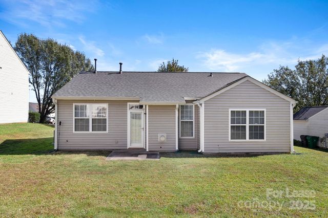 6828 Ayrshire Glen Place, Charlotte, NC 28273