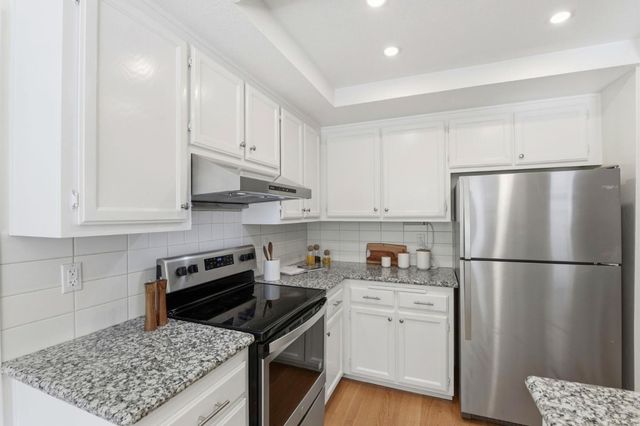 452 Mountain Laurel Court, Mountain View, CA 94043
