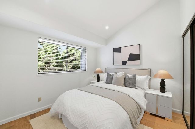 452 Mountain Laurel Court, Mountain View, CA 94043