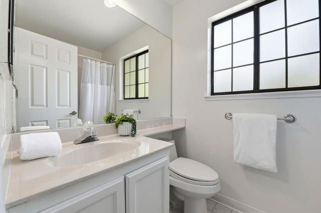 452 Mountain Laurel Court, Mountain View, CA 94043