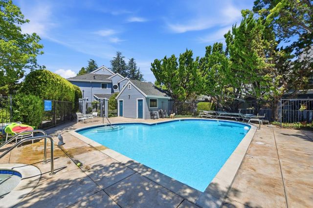 452 Mountain Laurel Court, Mountain View, CA 94043