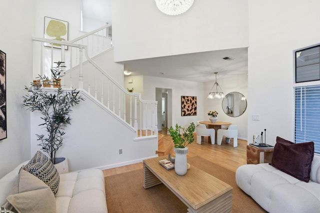 452 Mountain Laurel Court, Mountain View, CA 94043