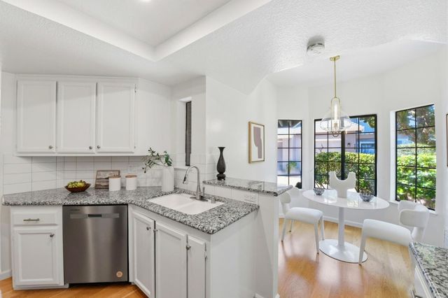 452 Mountain Laurel Court, Mountain View, CA 94043