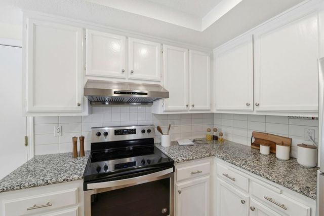 452 Mountain Laurel Court, Mountain View, CA 94043