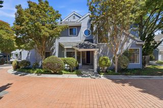 452 Mountain Laurel Court, Mountain View, CA 94043