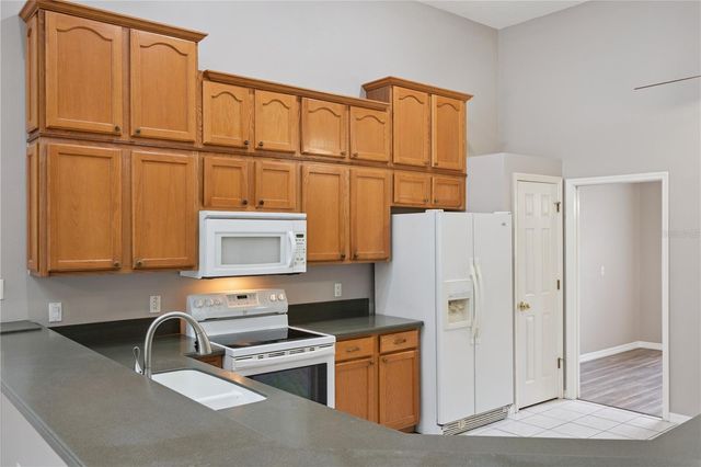 2818 HOFFMAN DRIVE, Orlando, FL 32837