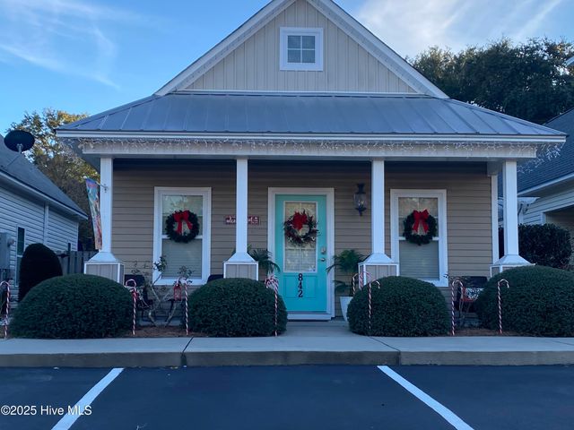 842 Kiawah Lane, Wilmington, NC 28412