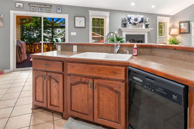 405 Lakeside Road, Hot Springs, AR 71901