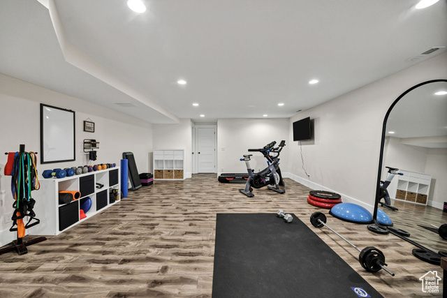 84 N 820 E, Hyde Park, UT 84318