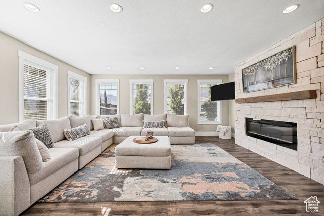 84 N 820 E, Hyde Park, UT 84318