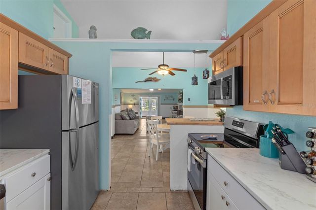 6245 WAVERLY ROAD, Weeki Wachee, FL 34607