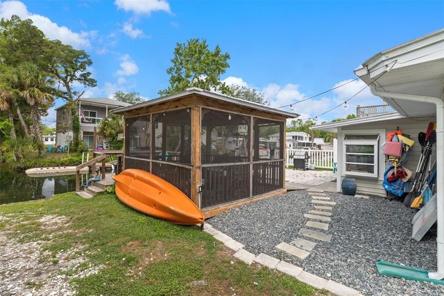 6245 WAVERLY ROAD, Weeki Wachee, FL 34607