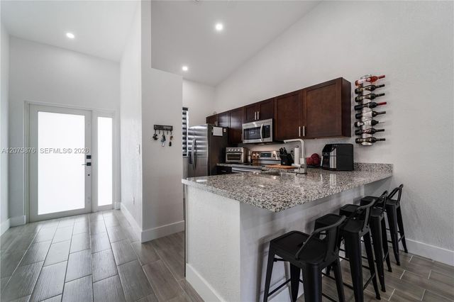 6711 NW 193rd Terrace 6711, Hialeah, FL 33015