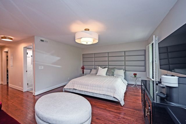 210 E 2nd Street, B, Covington, KY 41011