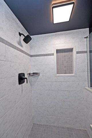 210 E 2nd Street, B, Covington, KY 41011