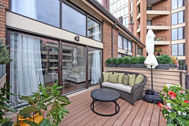 210 E 2nd Street, B, Covington, KY 41011