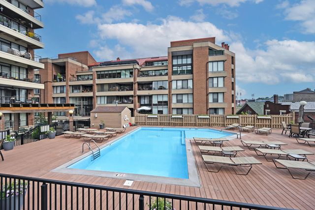 210 E 2nd Street, B, Covington, KY 41011