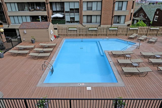 210 E 2nd Street, B, Covington, KY 41011